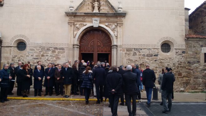 Entrada en la parroquia de Santa Marta. / DA