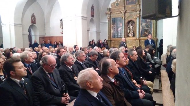 Los tres últimos alcaldes de Astorga rinden homenaje a Don Gerardo García Crespo. / DA