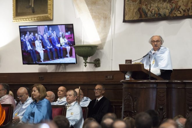 Investidura de Antonio Colinas como doctor honoris causa de la Usal