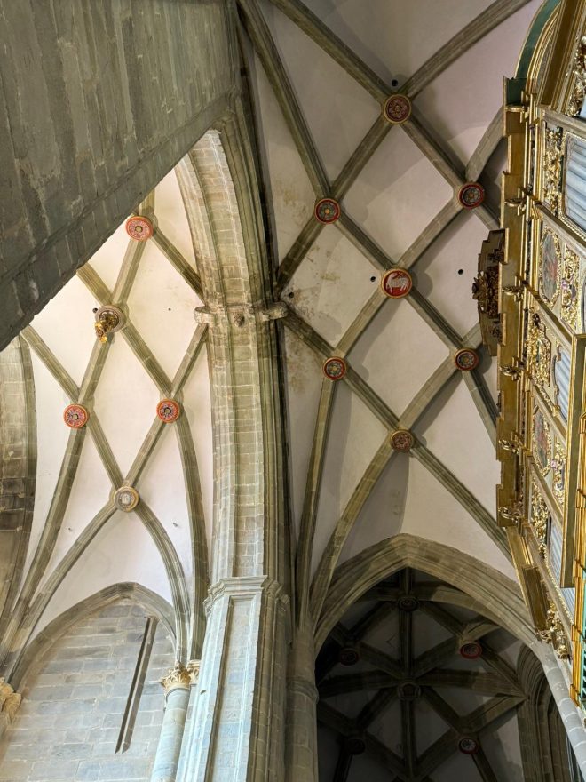 Visita del delegado de la Junta a las obras de mejora de la catedral