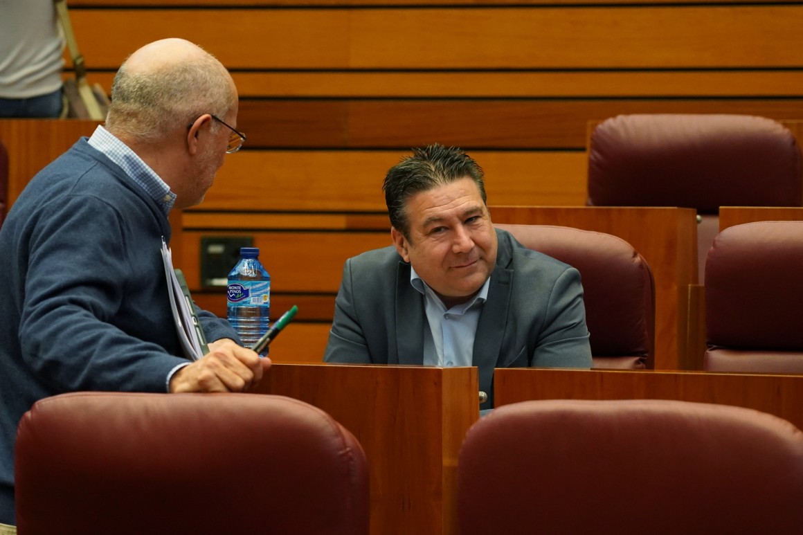 Luis Mariano Santos, durante un pleno de las Cortes de Castilla y León